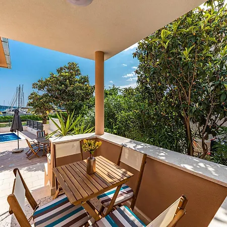 Gorgeous Home In Kastel Gomilica With Wifi *